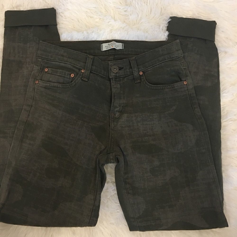 Principle size 2 green camo denim skinny jeans